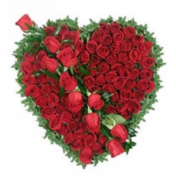 Heart Shape Red Rose Arrangement